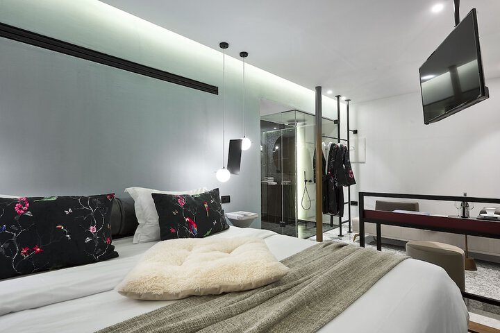 Room 106 of 145