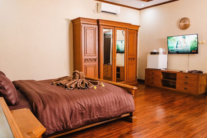 Room 18 of 35
