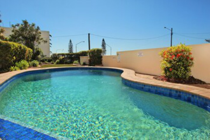 Pool 16 of 19