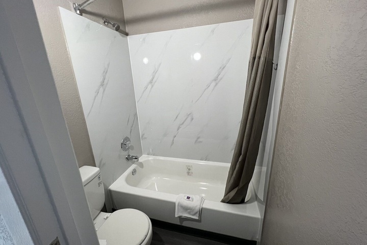 Room 18 of 35