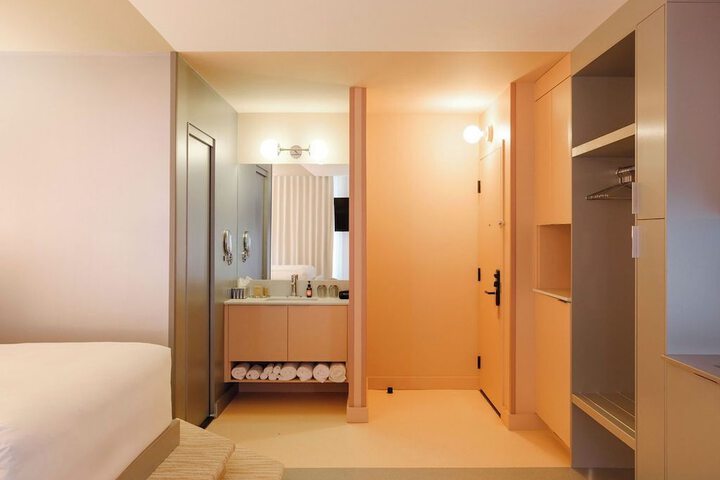 Room 38 of 57