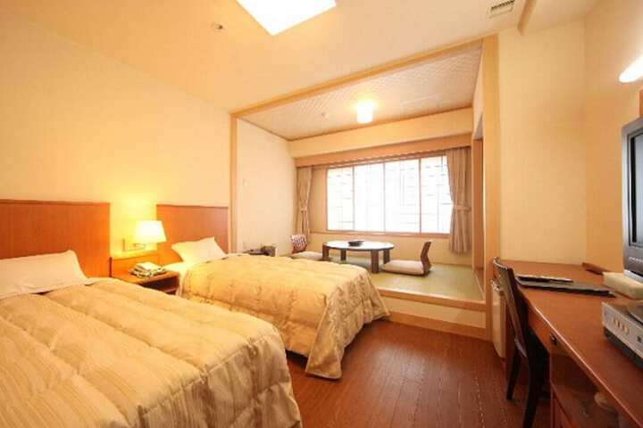 Room 8 of 54