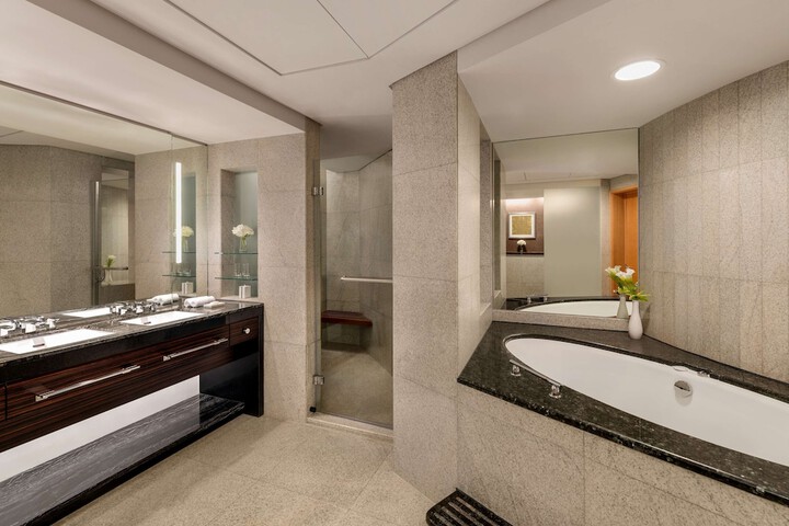 Room 50 of 121