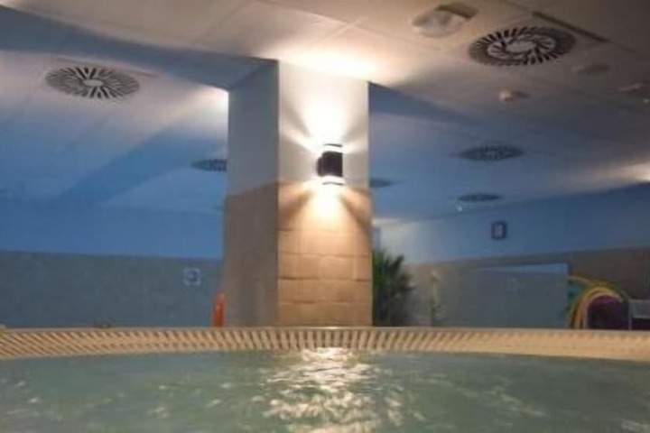 Hotel Pool