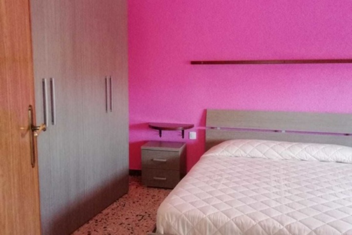 Room 3 of 10