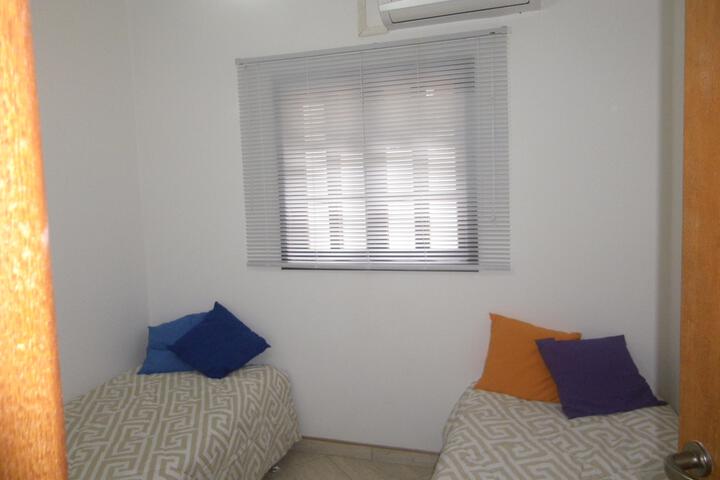 Room 37 of 40