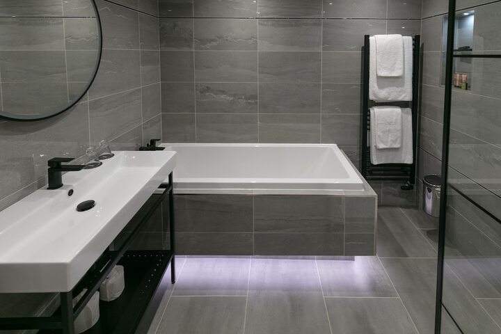 Room 51 of 73