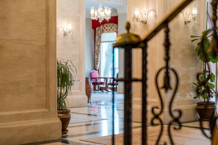 Lobby Photos