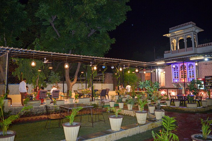 Hotel Exterior 69 of 71