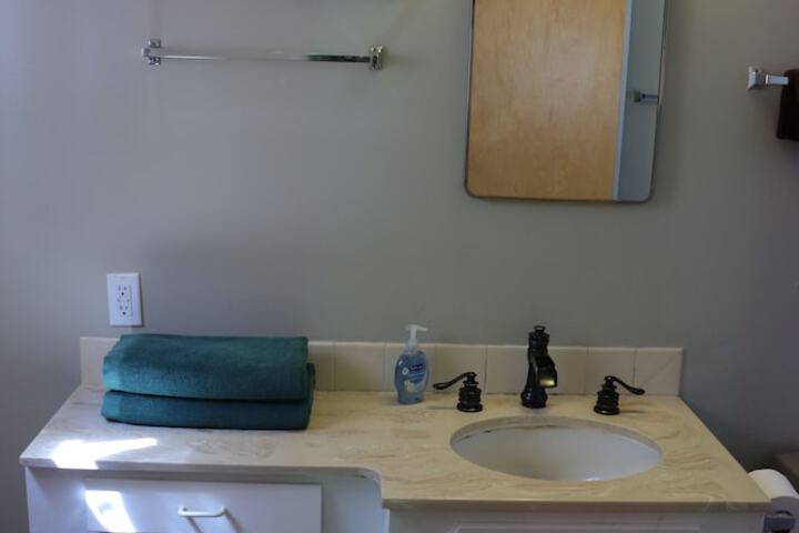 Room 64 of 77