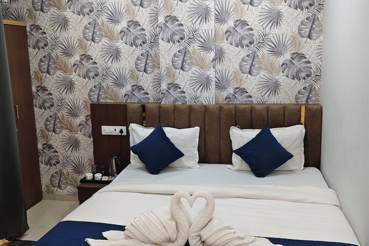 Room 15 of 69
