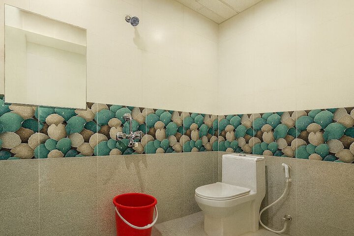 Room 7 of 19