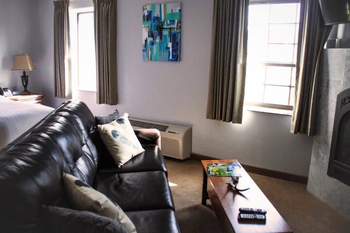 Room 9 of 24