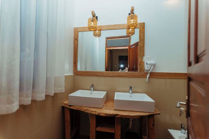Room 54 of 107