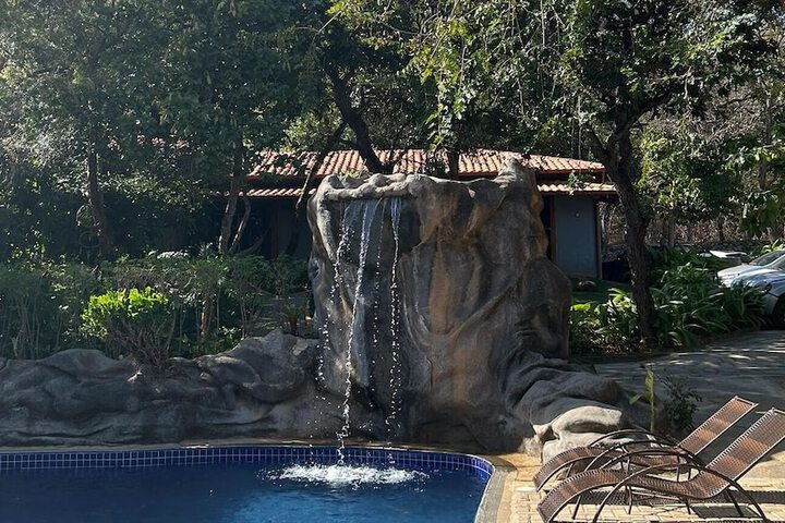 Pool 27 of 39