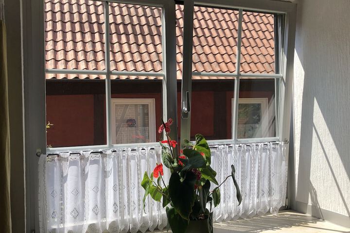 Room 8 of 37