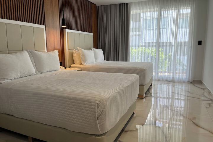 Room 18 of 27