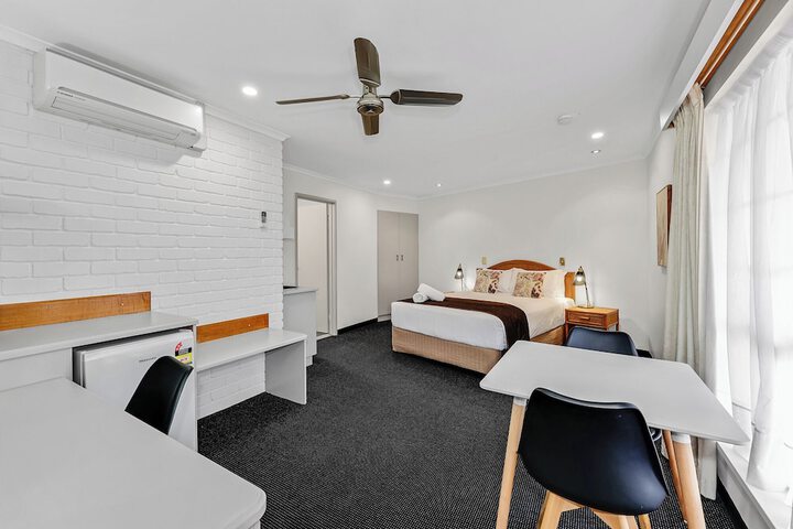 Room 26 of 70