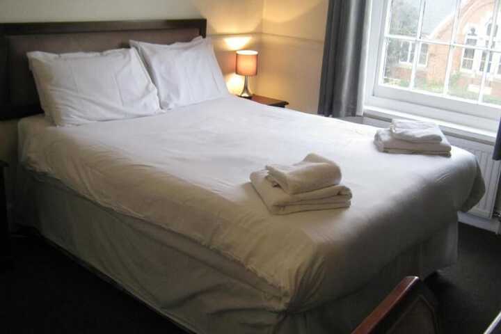 Room 16 of 35