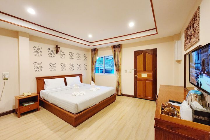 Room 30 of 152