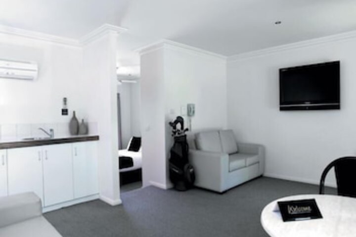 Room 43 of 132