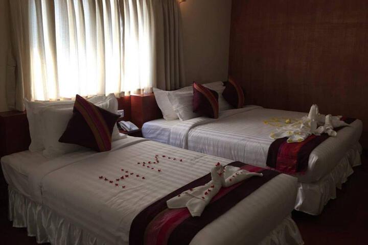 Room 2 of 6