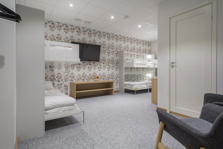 Room 9 of 91