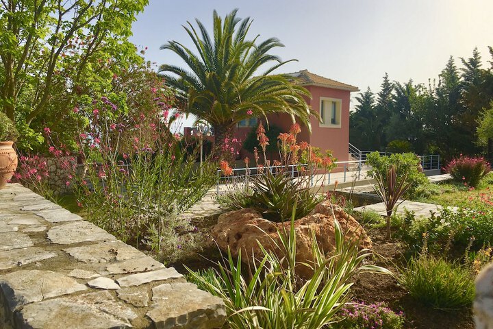 Hotel Exterior 56 of 70