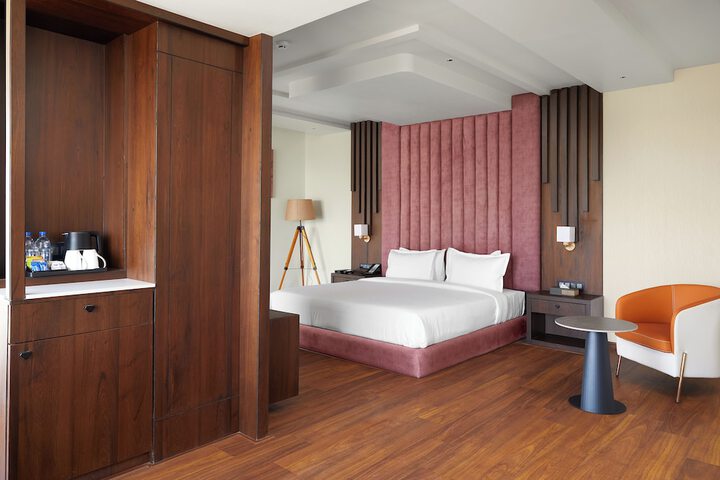 Room 10 of 53