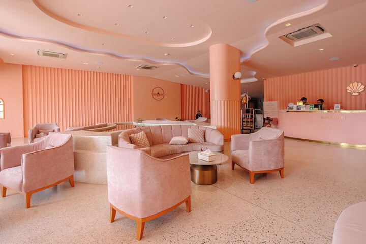 Hotel Interior 3 of 284