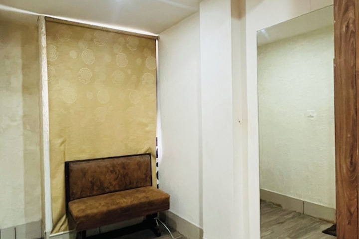Room 38 of 84