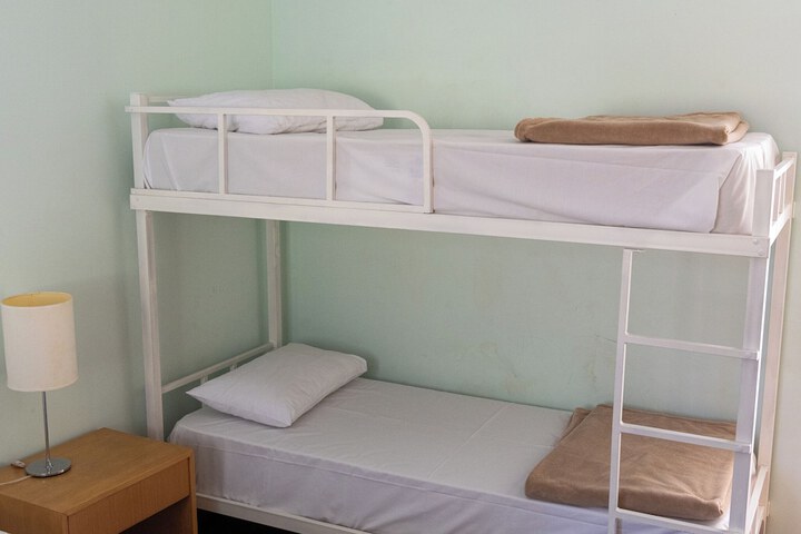 Room 6 of 69