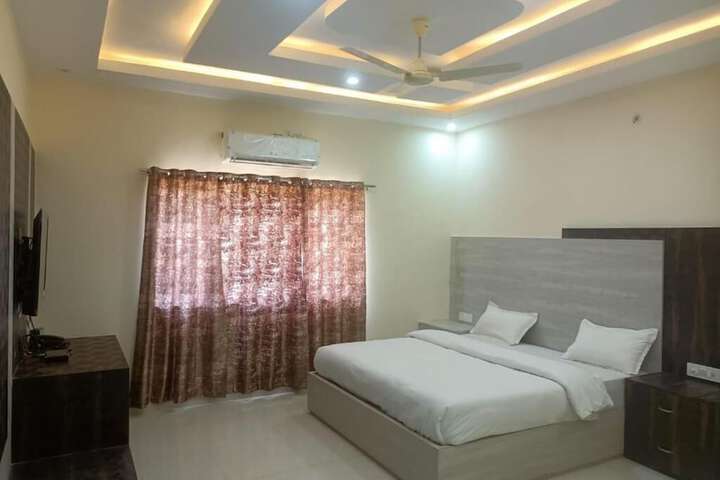 Room 17 of 91