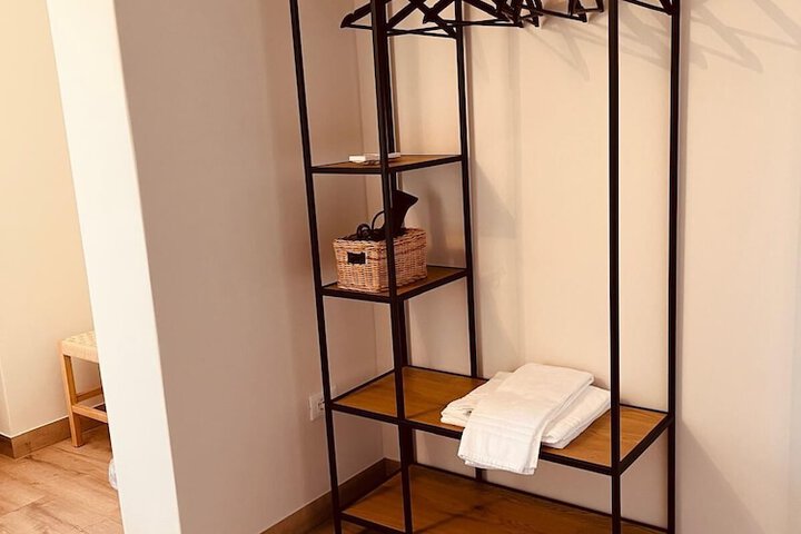 Room 5 of 22