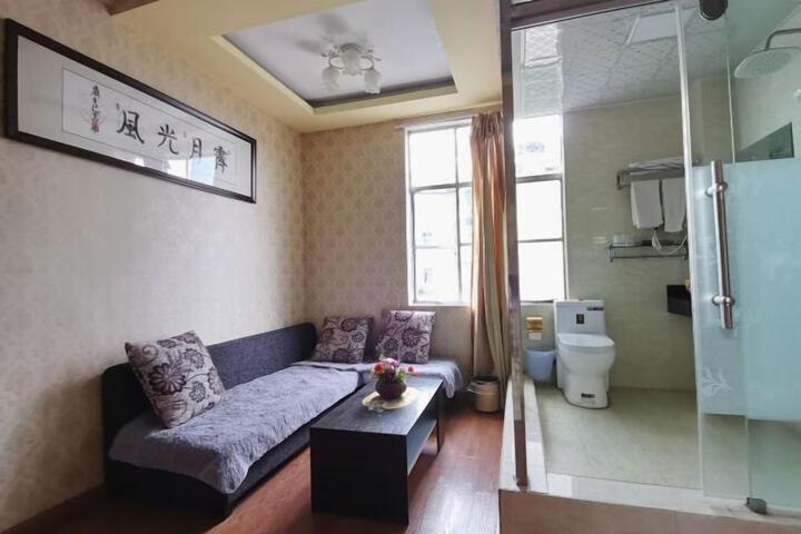 Room 30 of 75