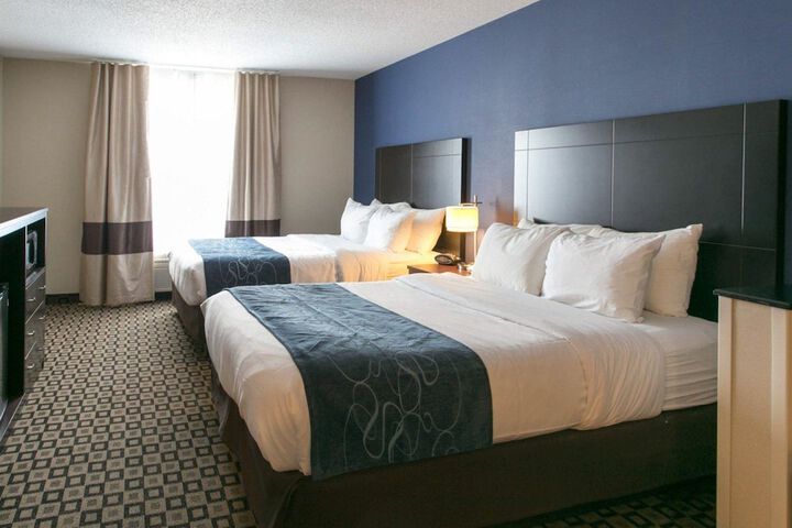 1 King Bed Suite (5 of 9)