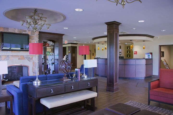 Hotel Interior 7 of 48
