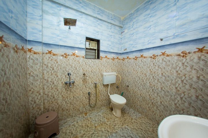 Room 78 of 144