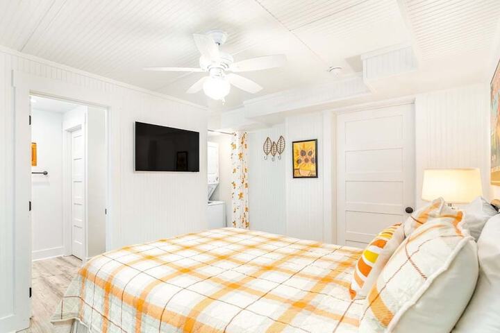 Room 3 of 63