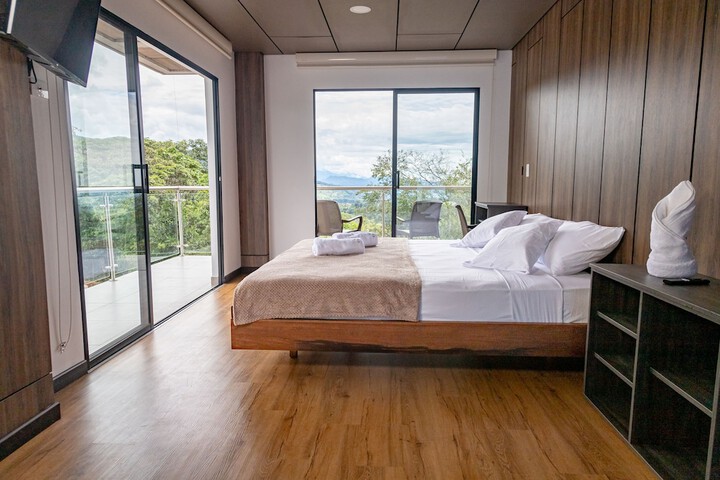 Room 14 of 41