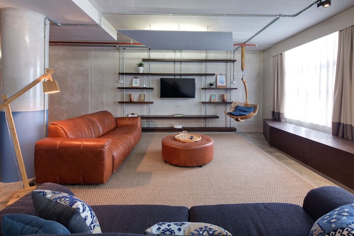Room 32 of 117