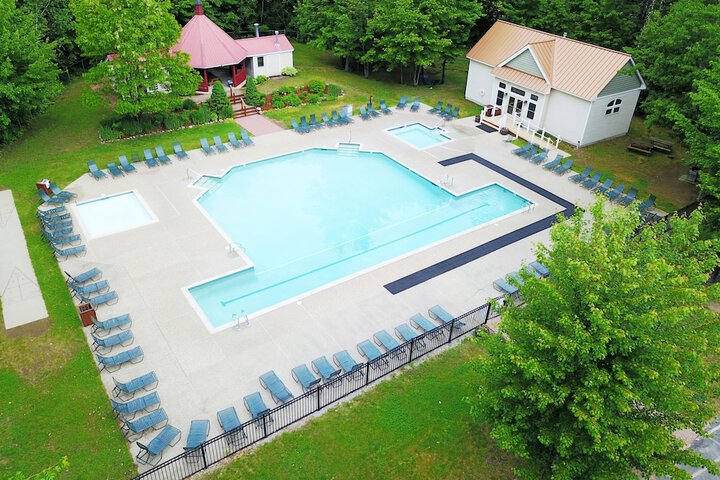 Pool 14 of 40