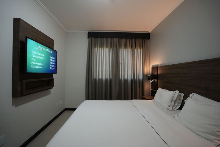 Room 15 of 126