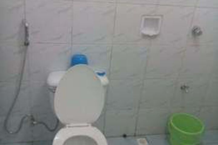 Room 3 of 37