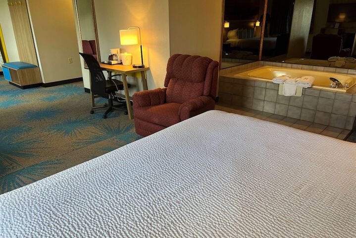 1 King Bed (1 of 9)