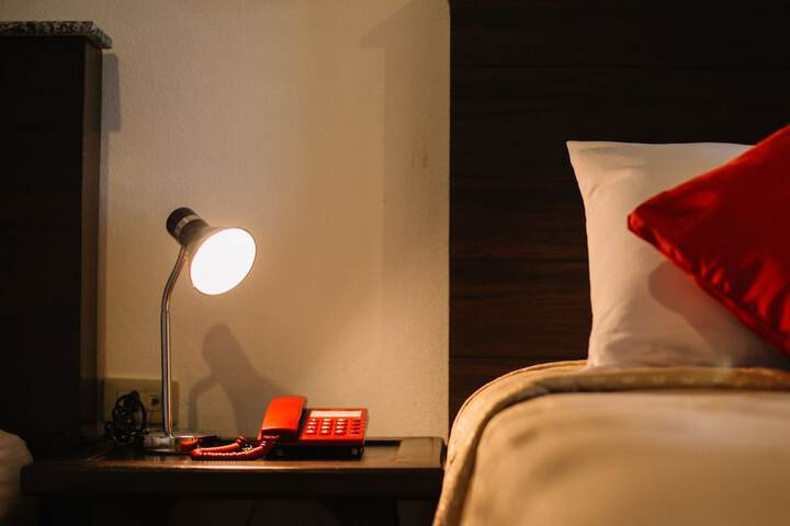 Room 34 of 140