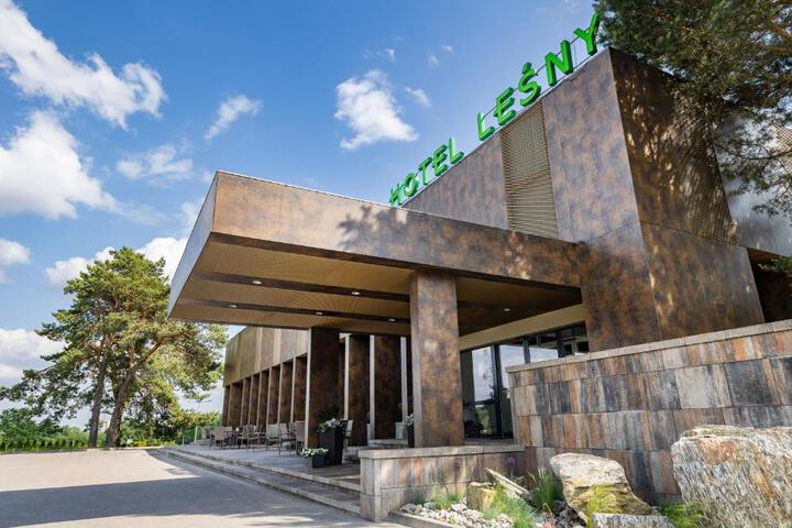 Exterior of Hotel Leśny