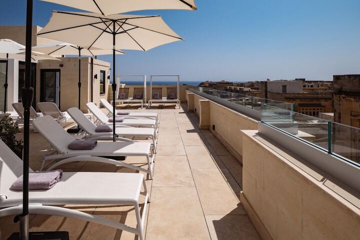 Terrace/Patio 42 of 48