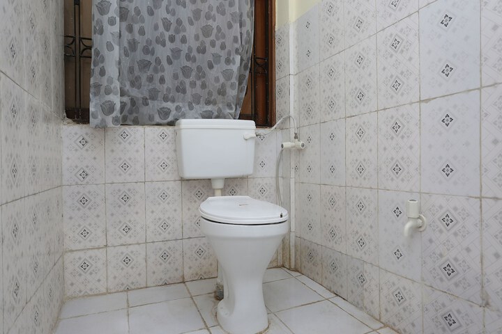 Room 9 of 23
