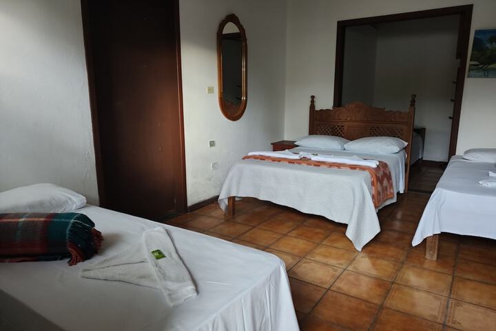 Room 29 of 149